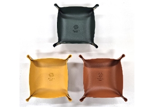 레더트레이(정사각) 18,000원 대표 이미지