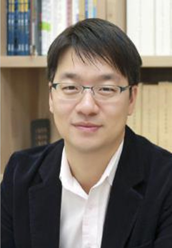 Prof. Hyung-Gon Park 님의 사진입니다.