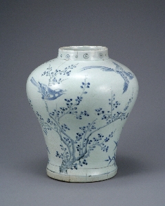 Jar with Birds, Plum Tree and Bamboo Design in Und 대표 이미지