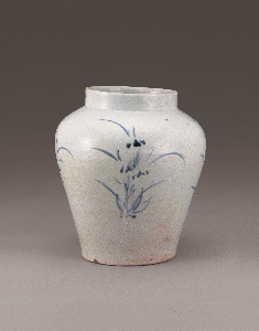 Jar with Orchid Design in Underglaze Blue 대표 이미지