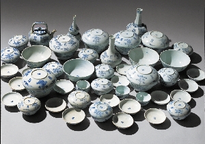 Dinner Set with “Su” and “Bok” Characters in Under 대표 이미지