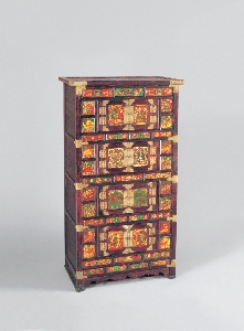 Four Tiered Chest Decorated with Painted Ox Horn 대표 이미지